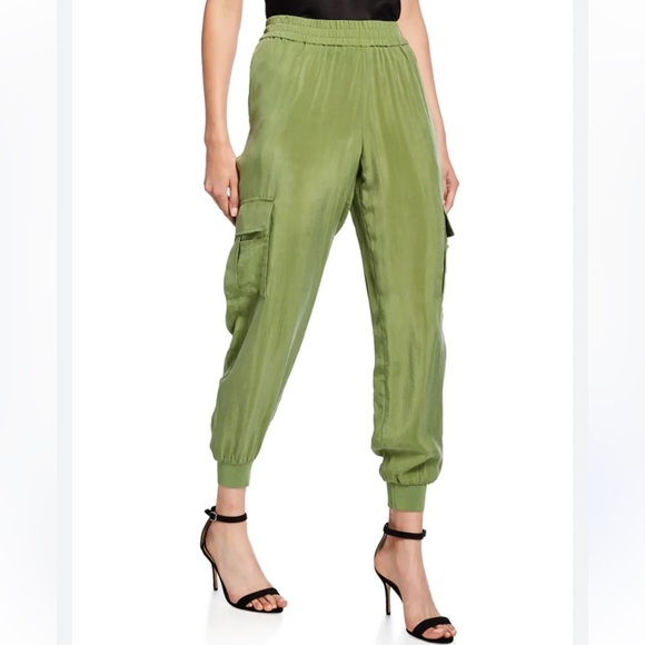 Alice + Olivia Pants - ALICE + OLIVIA Dede Smocked-Waistband Cargo Pants Small